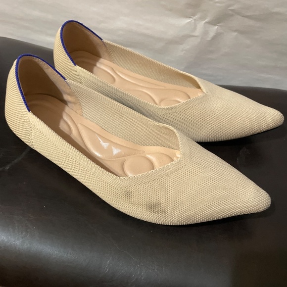 Rothy’s flat - Picture 4 of 13